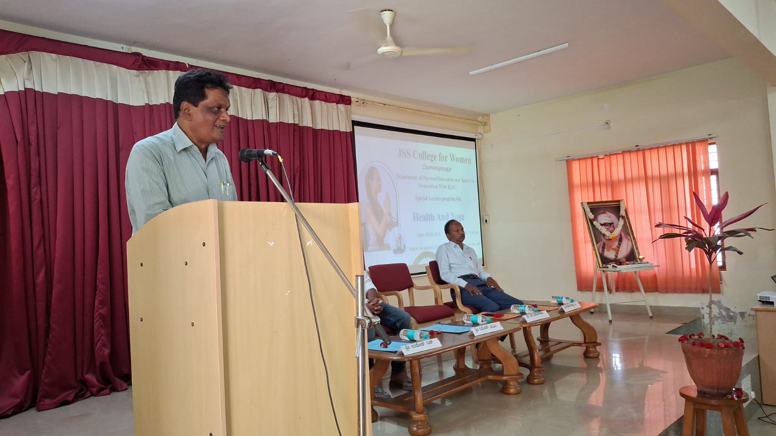 Department of Physical Education Organized Special lecture Program on Health & Yoga held at 20-02-2025